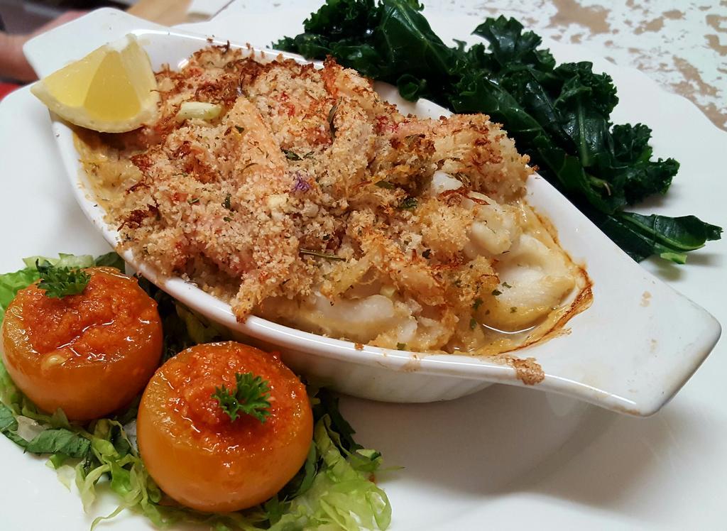 Chanterelle Inn & Cottages Featuring Restaurant 100 Km North River Bridge 外观 照片